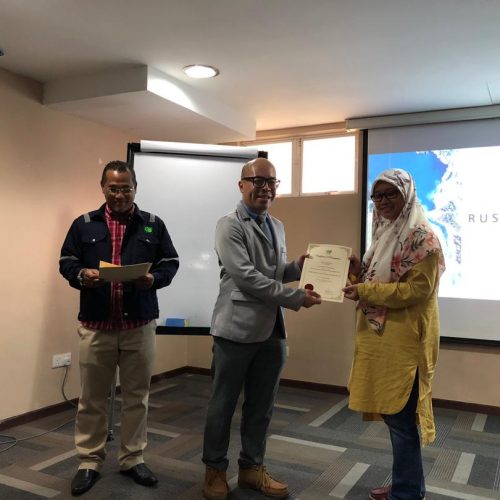 PHOTO-2018-12-06-08-23-23(1)